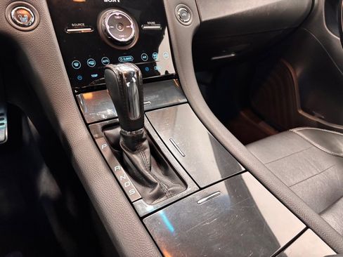 Used 2018 Ford Taurus SHO image 14