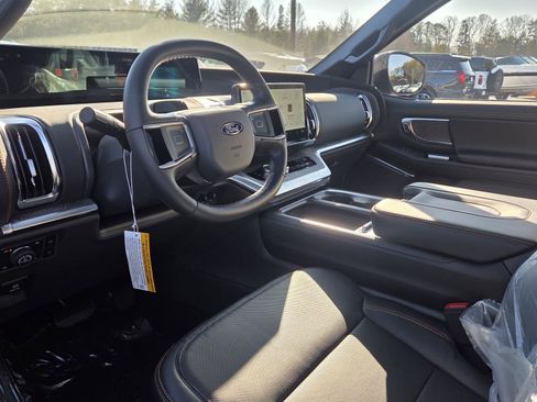 New 2026 Ford Expedition Tremor image 10