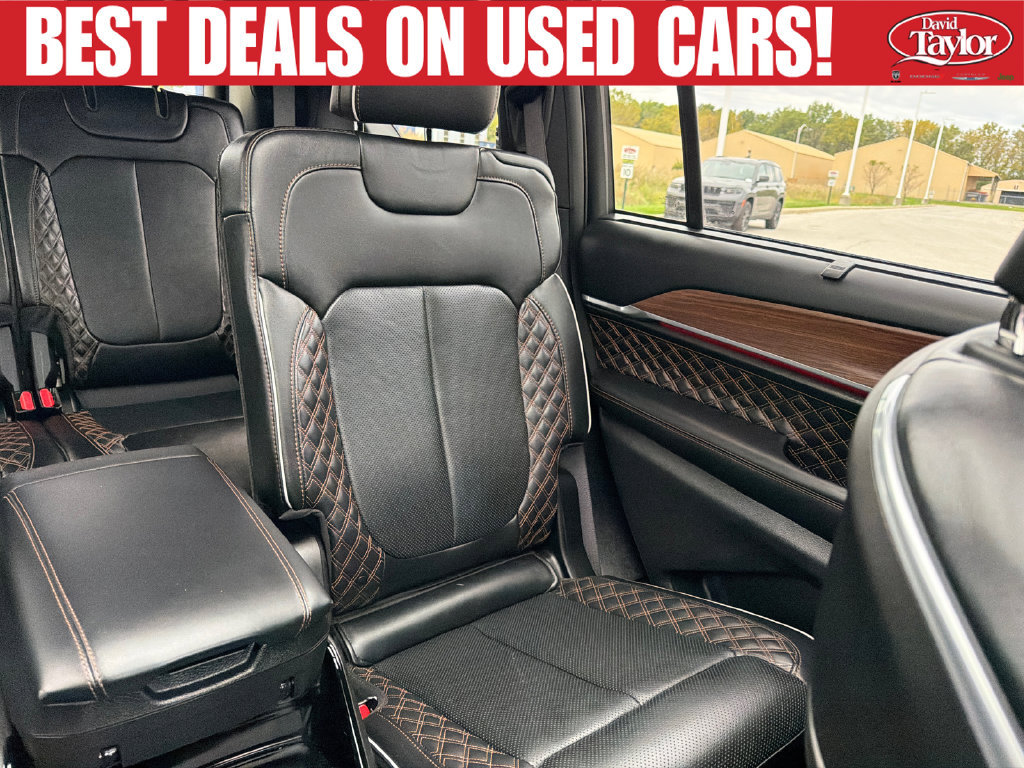 Used 2024 Jeep Grand Cherokee L Summit w/ Advanced Protech Group IV AWD/4WD image 32