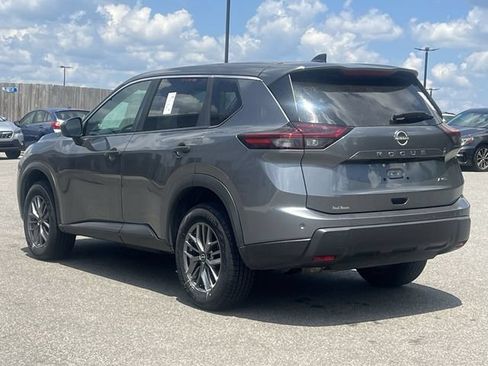 Used 2024 Nissan Rogue S AWD/4WD image 11