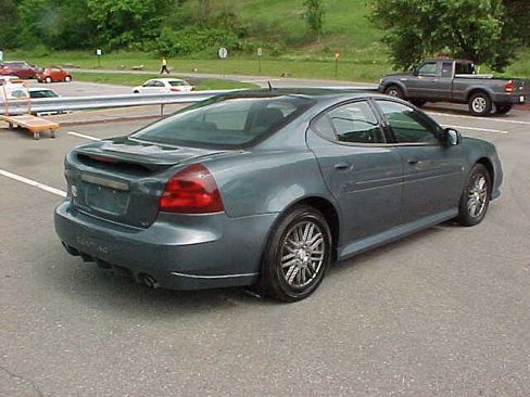 Used 2007 Pontiac Grand Prix GT w/ Special Edition Package FWD image 10
