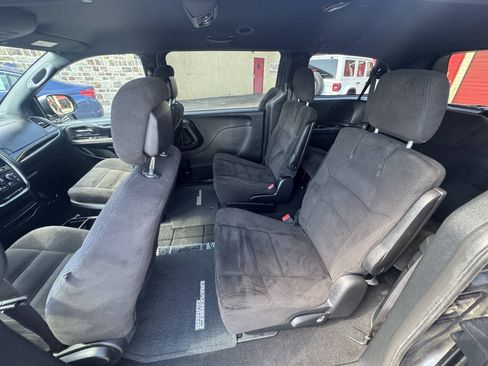 Used 2014 Dodge Grand Caravan SE FWD image 13