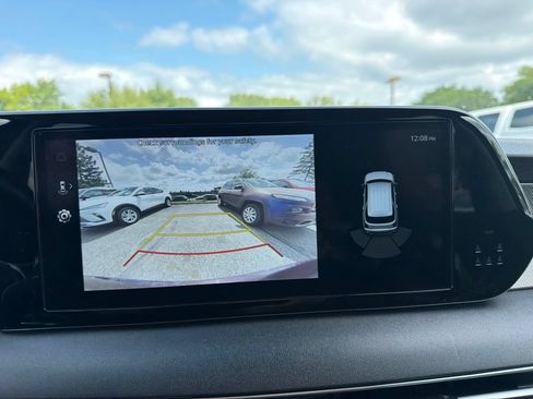 Used 2024 Hyundai Palisade SEL AWD/4WD image 16
