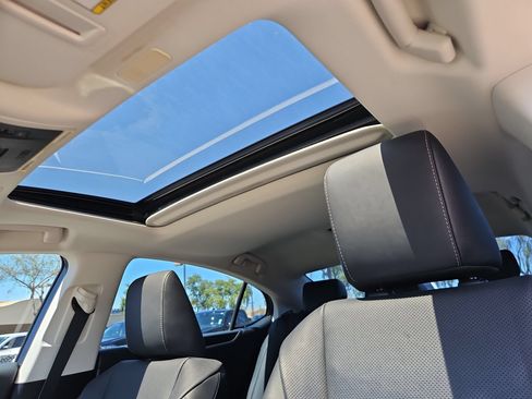 Used 2022 Lexus ES 300h w/ Premium Package FWD image 21