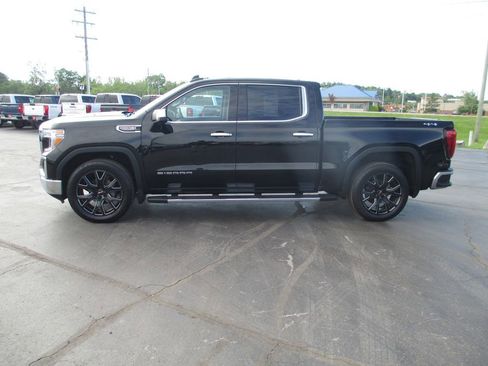 Used 2022 GMC Sierra 1500 SLT w/ SLT Premium Plus Package AWD/4WD image 10
