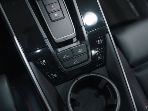 Used 2023 Porsche 911 Turbo S image 40