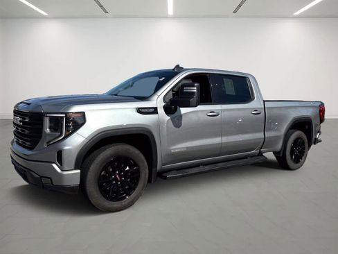 Used 2025 GMC Sierra 1500 Elevation w/ Preferred Package image 1