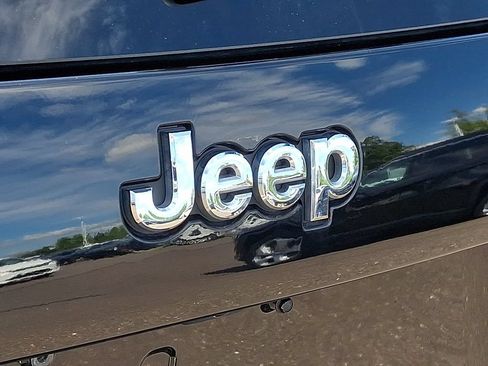 Used 2020 Jeep Cherokee Limited w/ Trailer Tow Group AWD/4WD image 33