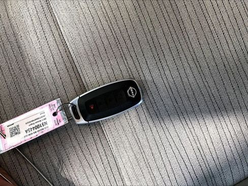 Used 2023 Nissan Rogue SV image 27