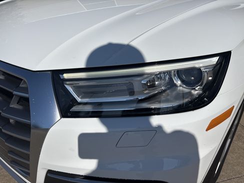 Used 2019 Audi Q5 2.0T Premium AWD/4WD image 6
