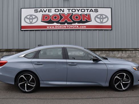 Used 2022 Honda Accord Sport image 8