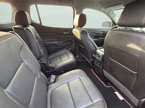 Used 2023 GMC Acadia AT4 w/ Preferred Package image 13