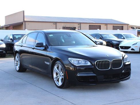 Used 2014 BMW 750Li 750Li image 9