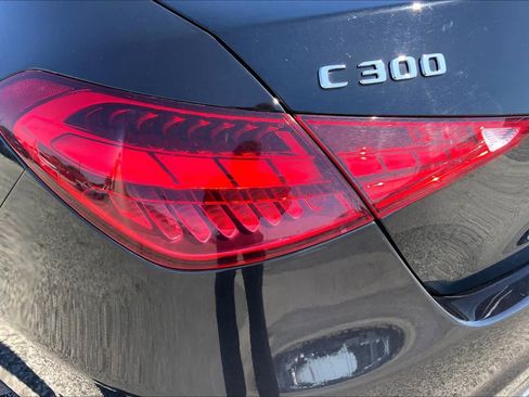 Used 2025 Mercedes-Benz C 300 Sedan image 28