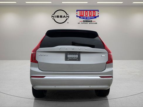 Used 2023 Volvo XC90 T8 Plus AWD/4WD image 3