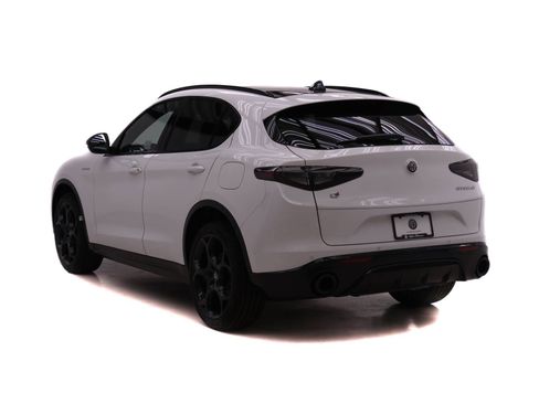 New 2026 Alfa Romeo Stelvio Sprint AWD/4WD image 5