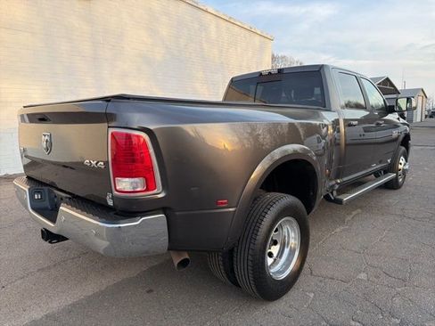 Used 2018 RAM 3500 Laramie AWD/4WD image 2