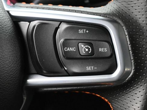 Used 2022 Jeep Gladiator Mojave AWD/4WD image 7