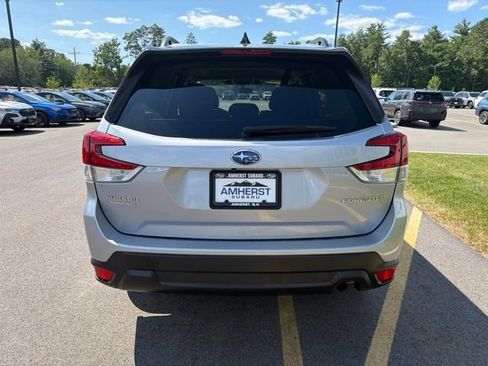 Used 2024 Subaru Forester Premium AWD/4WD image 6