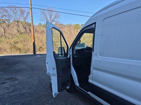 New 2026 Ford Transit 250 Base image 8