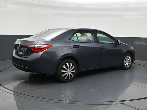 Used 2015 Toyota Corolla LE FWD image 5