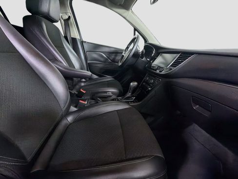 Used 2018 Buick Encore Preferred AWD/4WD image 28