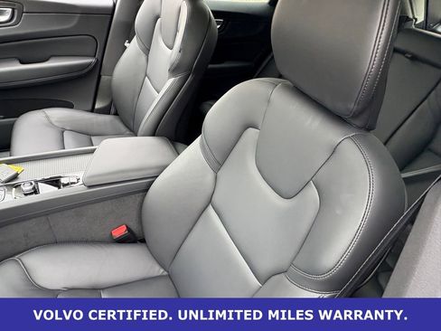 Certified 2025 Volvo XC60 B5 Core image 29