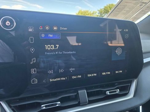 Used 2025 Chevrolet Equinox LT w/ Convenience Package II FWD image 22