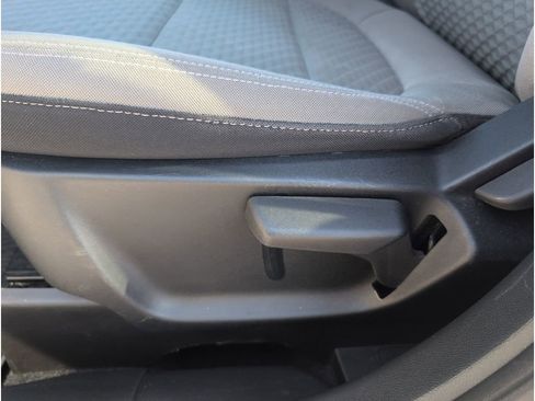 Used 2022 Ford Escape SE image 11