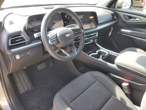 New 2026 Chevrolet Traverse LT w/ Driver Confidence Package image 17