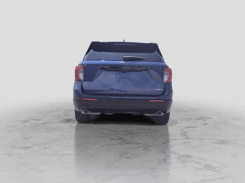 Used 2023 Ford Explorer ST-Line AWD/4WD image 7