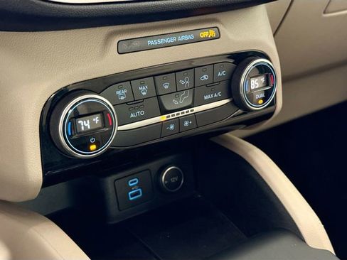 Used 2021 Ford Escape SE w/ Convenience Package image 31