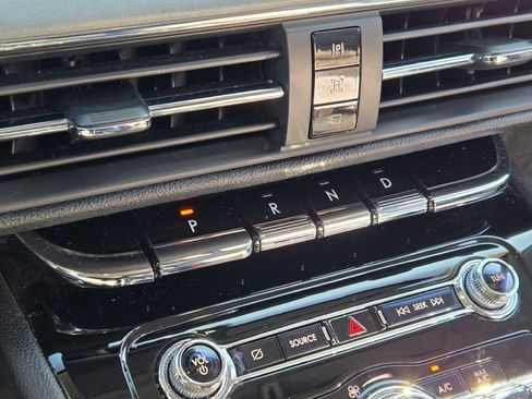 Used 2021 Lincoln Corsair AWD w/ Equipment Group 101A image 26