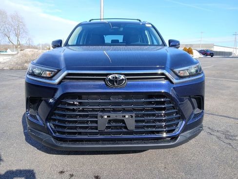 New 2026 Toyota Grand Highlander XLE image 14