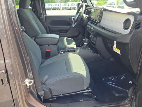 New 2025 Jeep Wrangler Sport S image 7