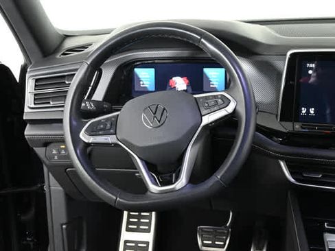 Used 2024 Volkswagen Atlas Cross Sport SEL Premium R-Line AWD/4WD image 3