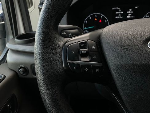 Used 2023 Ford Transit 350 XLT image 32