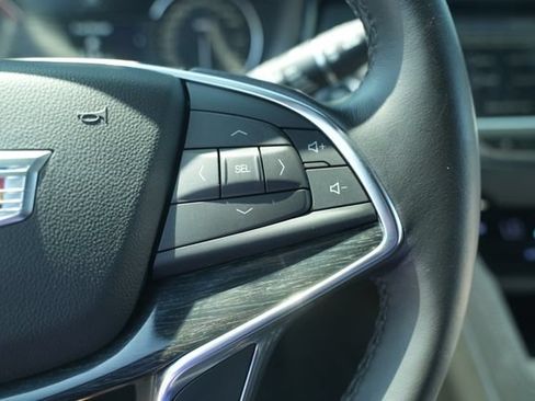 Used 2020 Cadillac XT5 Premium Luxury AWD/4WD image 32