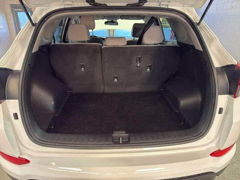 Used 2017 Hyundai Tucson SE w/ SE Popular Package 02 FWD image 31