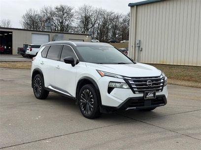 Used 2024 Nissan Rogue Platinum w/ Platinum Premium Package