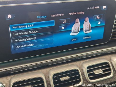 Used 2021 Mercedes-Benz GLS 580 4MATIC image 18
