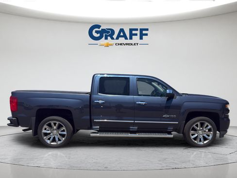 Used 2018 Chevrolet Silverado 1500 LTZ Z71 w/ Centennial Edition AWD/4WD image 9