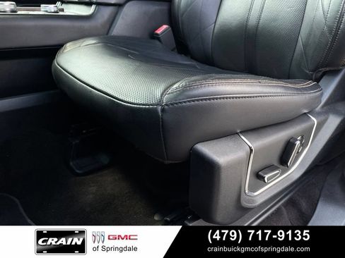 Used 2018 Ford Expedition Max Platinum AWD/4WD image 23