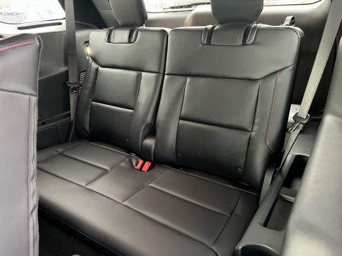 New 2026 Ford Explorer ST-Line w/ ST-Line Street Pack AWD/4WD image 18