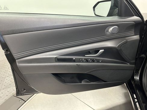 Used 2023 Hyundai Elantra SEL w/ Convenience Package FWD image 20
