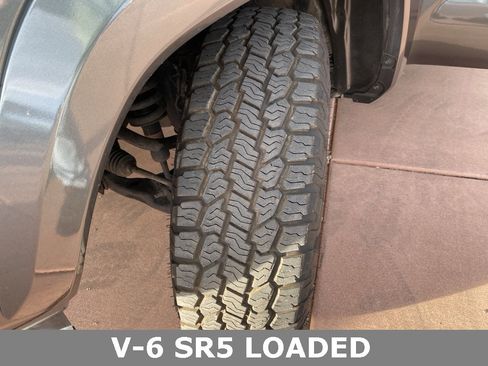 Used 2018 Toyota Tacoma SR5 image 34