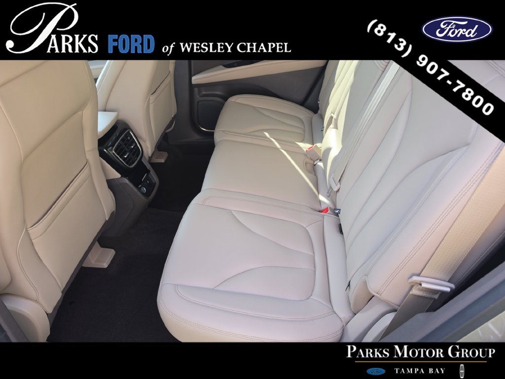 Used 2023 Lincoln Nautilus FWD w/ Premium Package image 16
