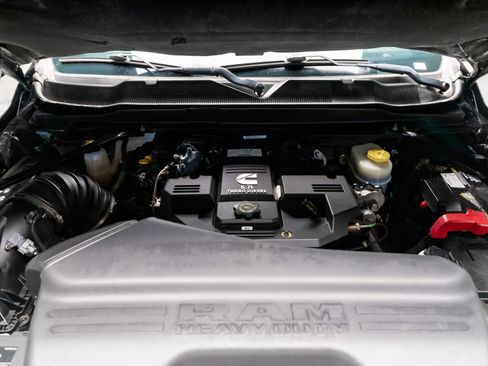 Used 2020 RAM 2500 Laramie AWD/4WD image 35