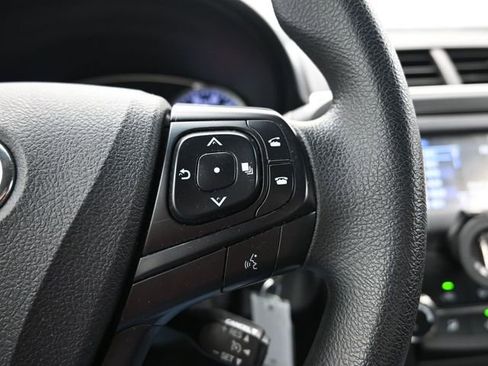 Used 2016 Toyota Camry LE image 19