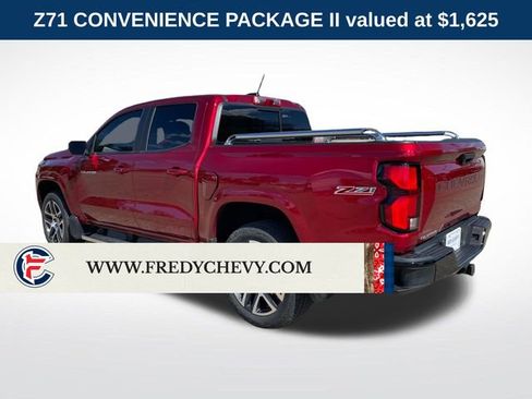 Used 2023 Chevrolet Colorado Z71 w/ Z71 Convenience Package 2 AWD/4WD image 3